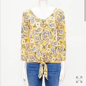 Paisley button tie hem tee